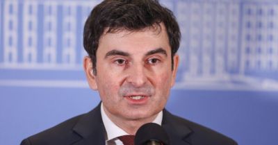 Wojewoda śląski i MP złożyli zawiadomienia ws. znieważanie przez Brauna m.in. miejsca pamięci